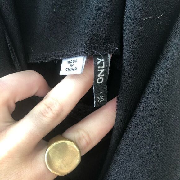 ONLY Pseudio Black Singlet Camisole Size XS - Picture 4 of 9